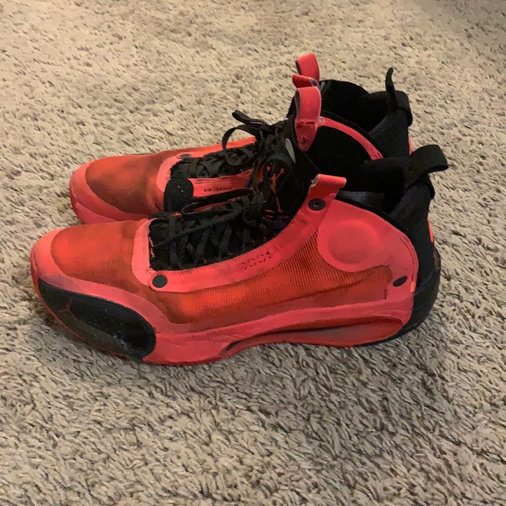 Jordan 34 super bad condition